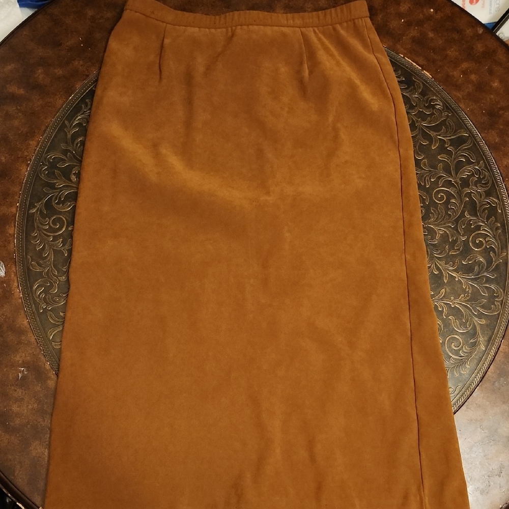 Elegant Brown Skirt